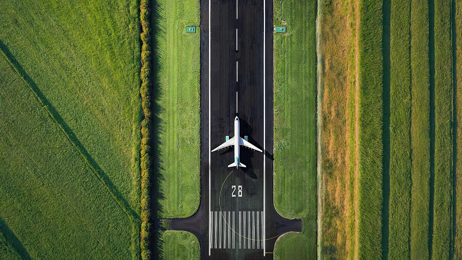 Jet Takeoff Abstraction by Arjen Roos